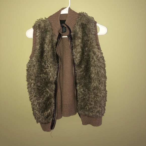 Faux fur vest - Picture 1 of 2